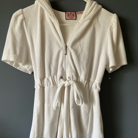 Juicy Couture White Hooded Coverup - Picture 1 of 11